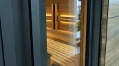 Presklená fínska sauna