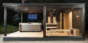 Venkovní sauna a vířivka Venkovní sauna a vířivka